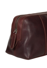 Load image into Gallery viewer, Bradley snyrtitaska - Brún