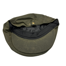 Load image into Gallery viewer, Wax flat cap - Army grænn
