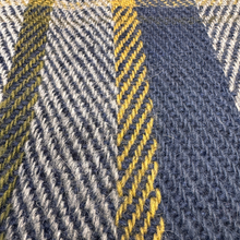 Load image into Gallery viewer, Barði ullartrefill - handofinn úr íslenskri ull
